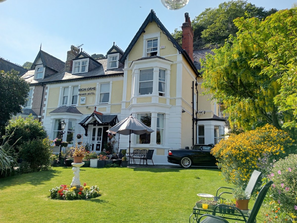 Bron Orme Hotel