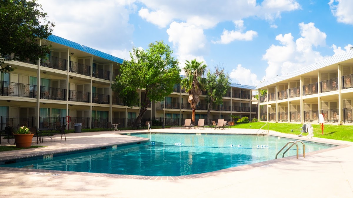 Wyndham Hotel photo 2