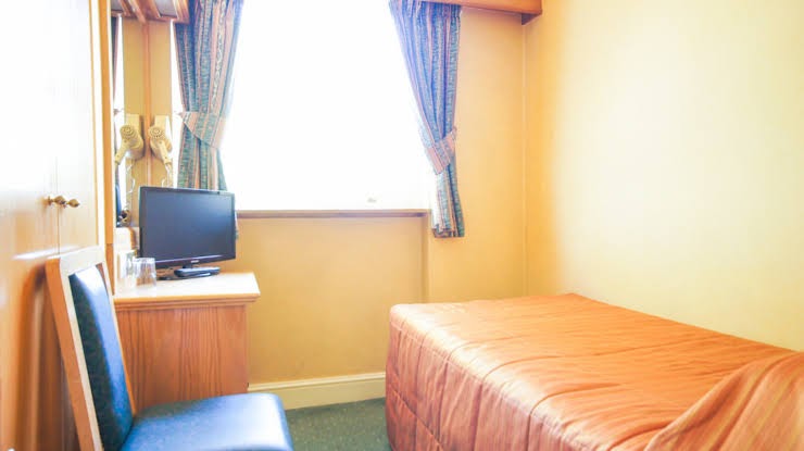 Nayland Hotel photo 2