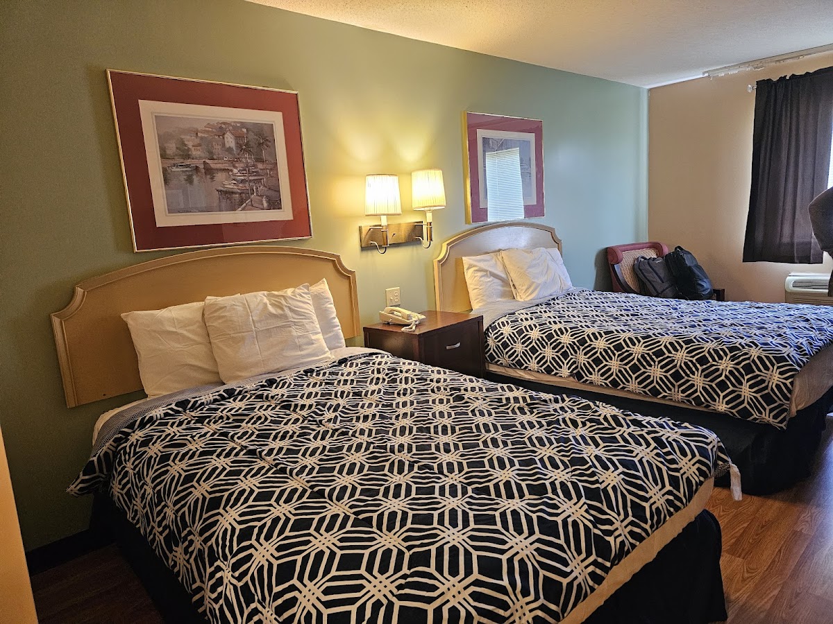 Bellevue Hotel & Suites photo 2
