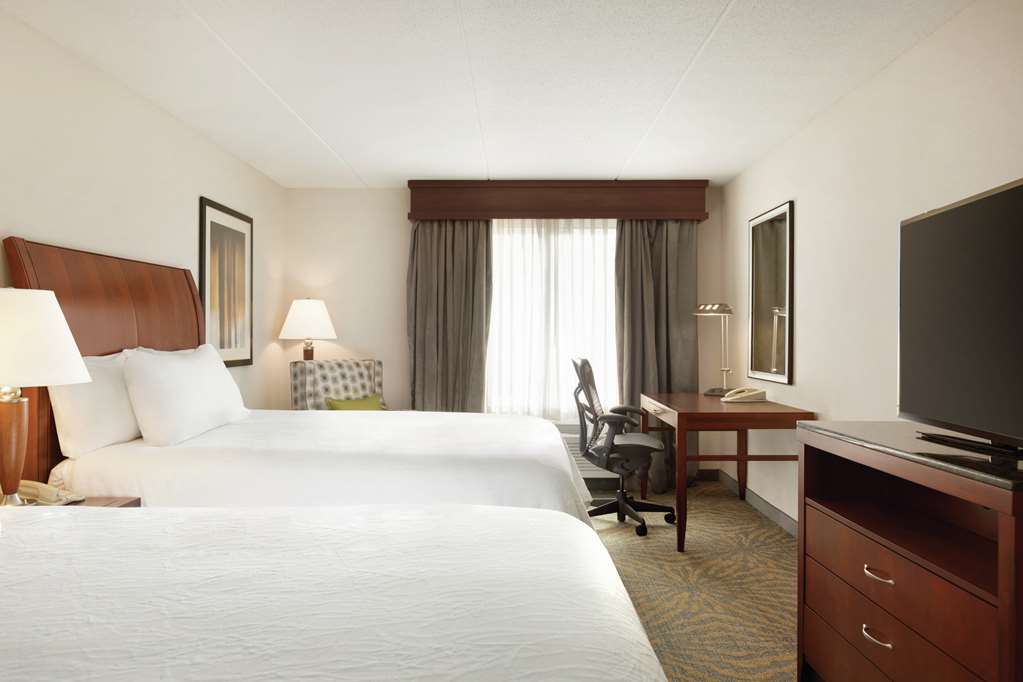 Hilton Garden Inn Shelton photo 2