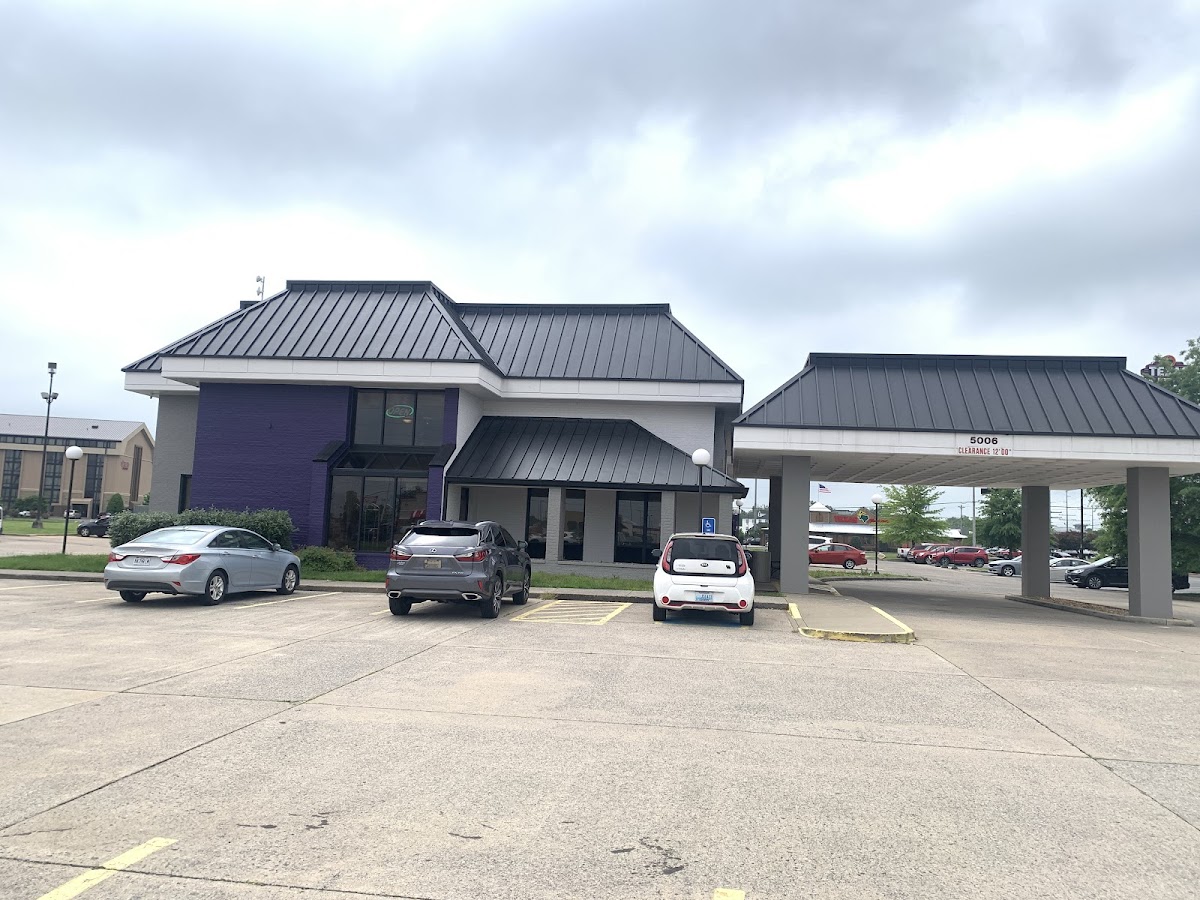 Mustang Inn & Suites