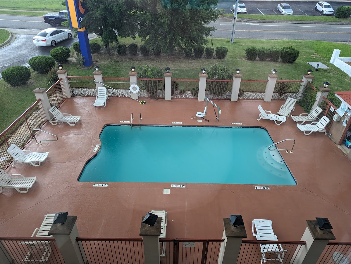 Comfort Suites Montgomery East Monticello Dr photo 3
