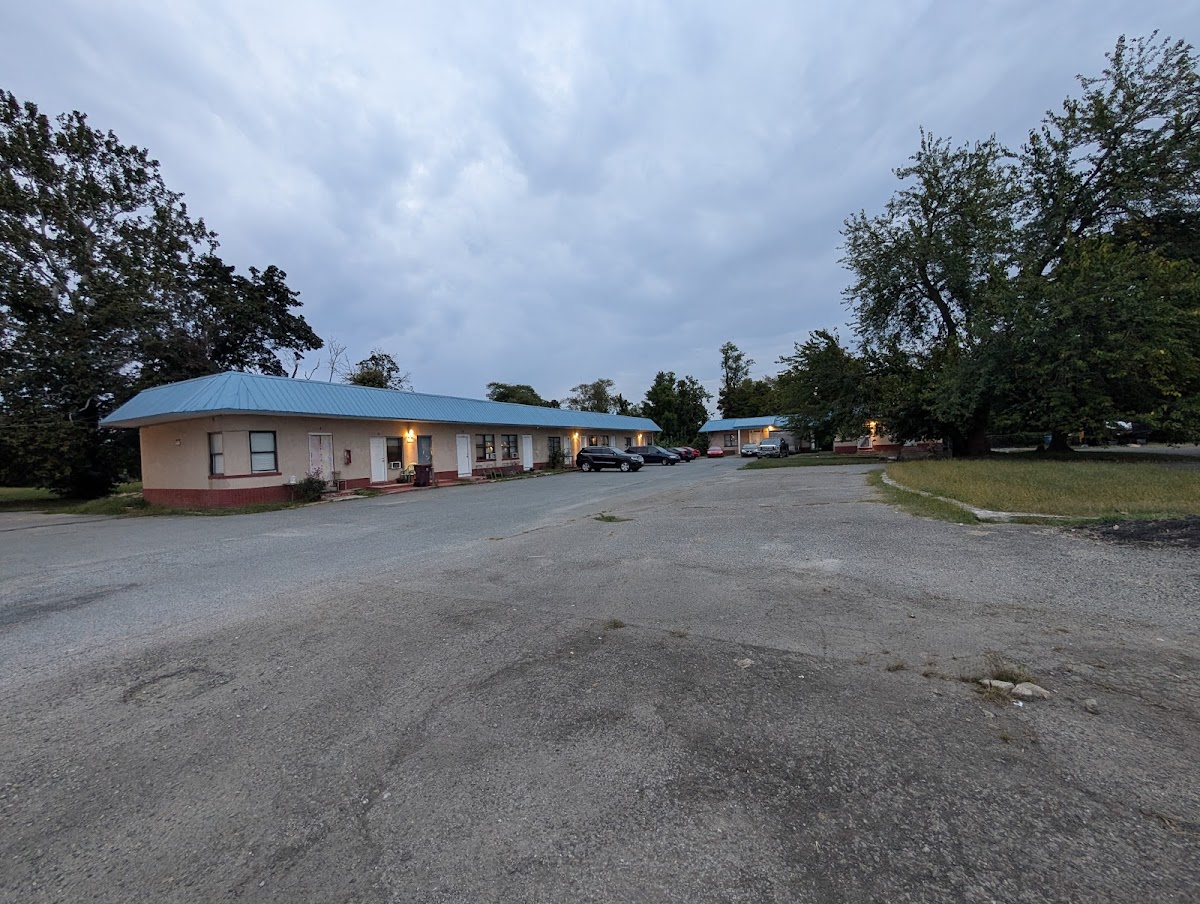 West End Gardens Motel photo 2