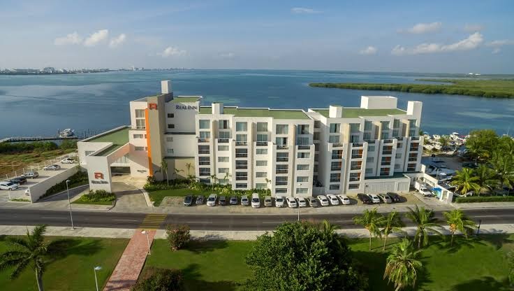 Real Inn Cancún