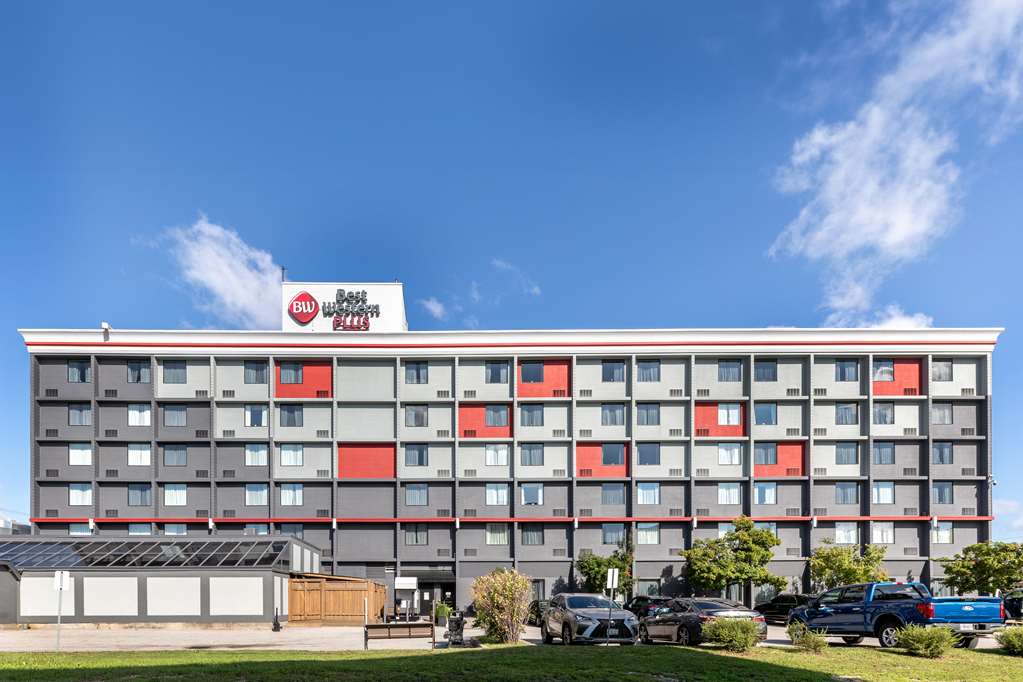 Best Western Plus Toronto Airport Hotel