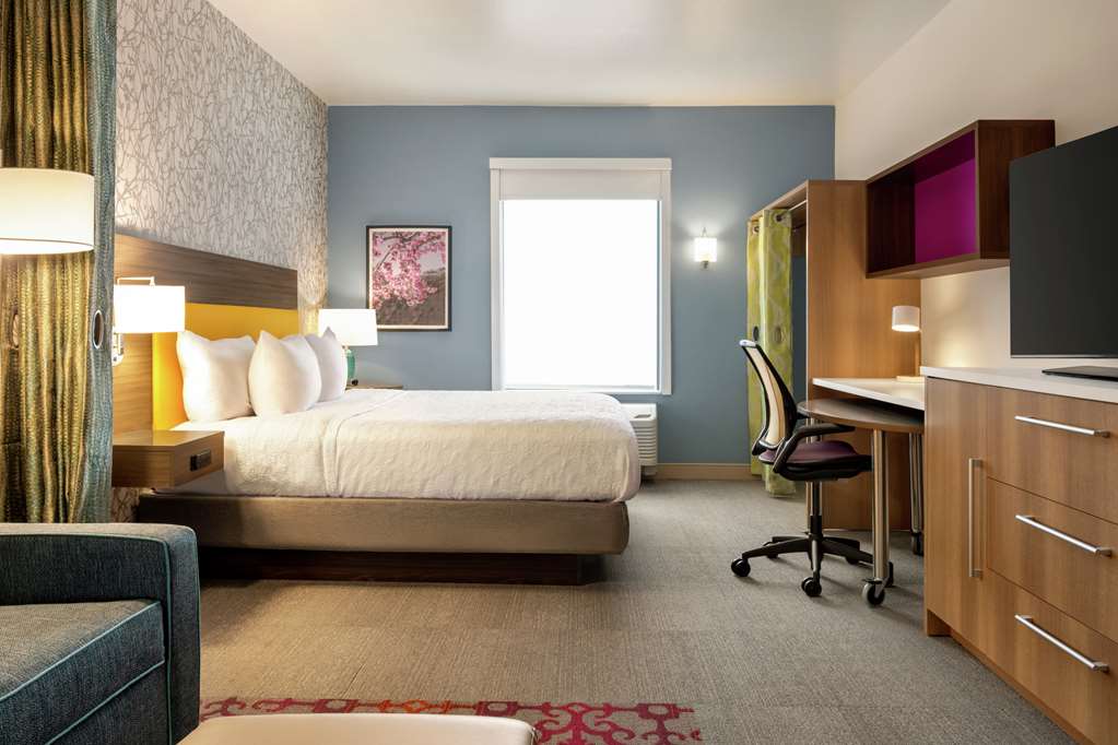 Home2 Suites by Hilton Colorado Springs I-25 Central photo 2