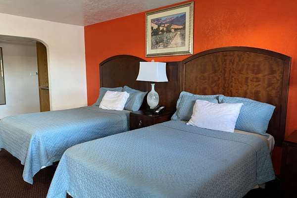 Travelodge by Wyndham Farmington Hwy 64 photo 2