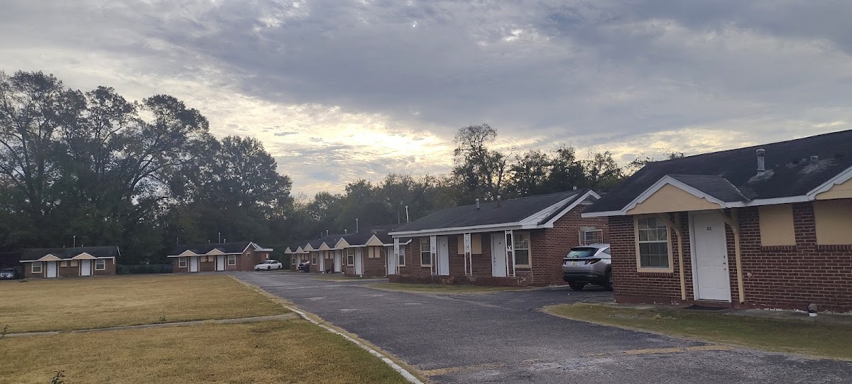 Air Base Inn