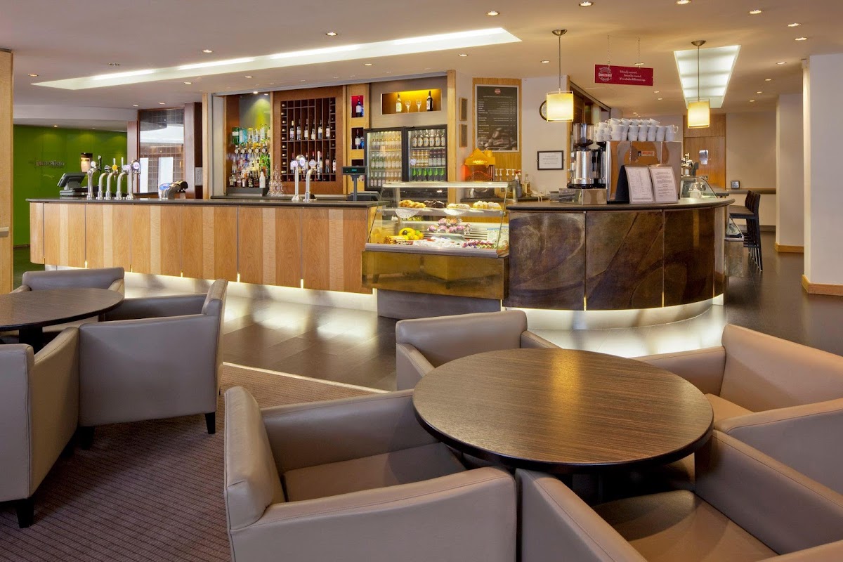 Holiday Inn Maidenhead/Windsor by IHG photo 2