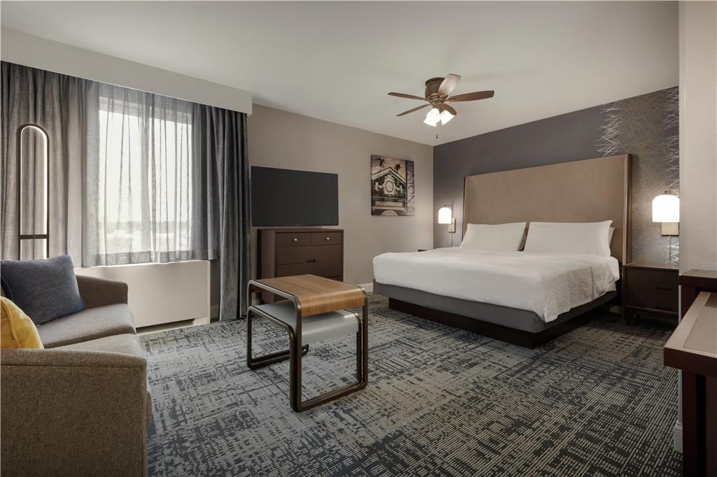 Homewood Suites by Hilton Burlington photo 2