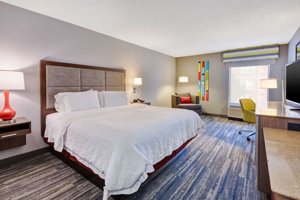 Hampton Inn Cincinnati Airport-North photo 2
