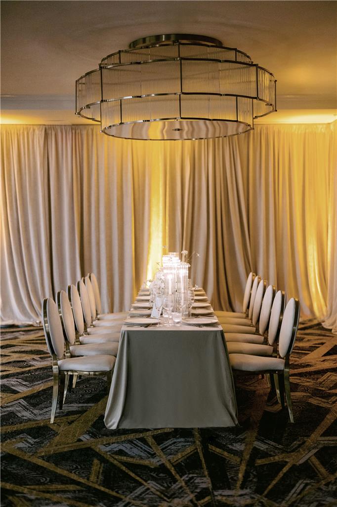 Martinique New York on Broadway, Curio Collection by Hilton photo 2