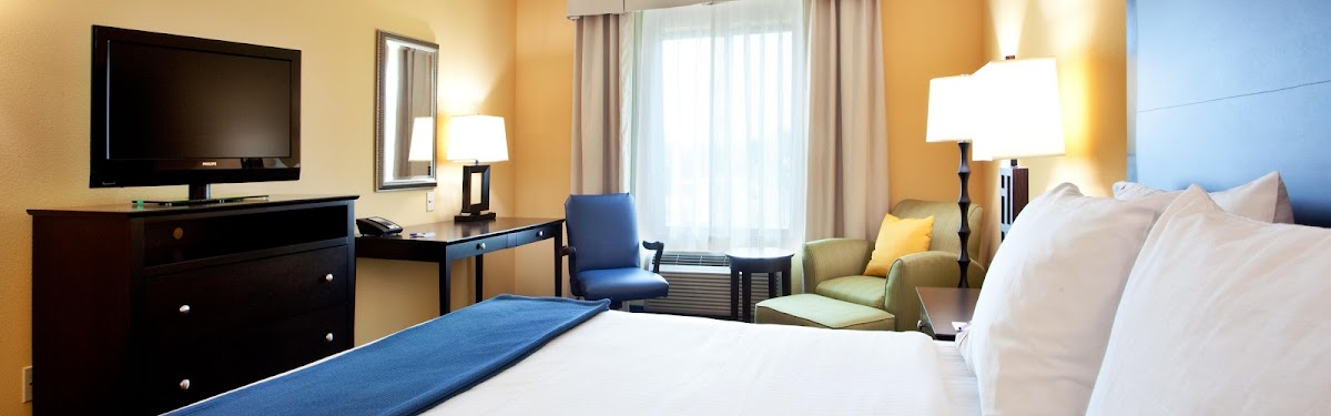Holiday Inn Express & Suites Wilmington-Newark by IHG photo 3
