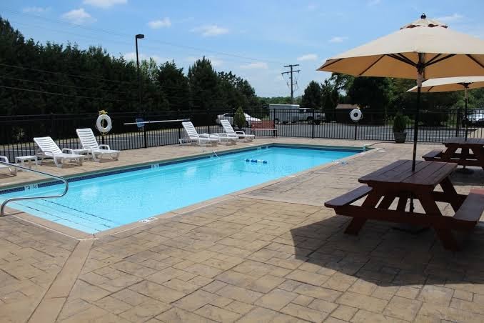 Holiday Inn Express & Suites Warrenton, an IHG Hotel photo 3