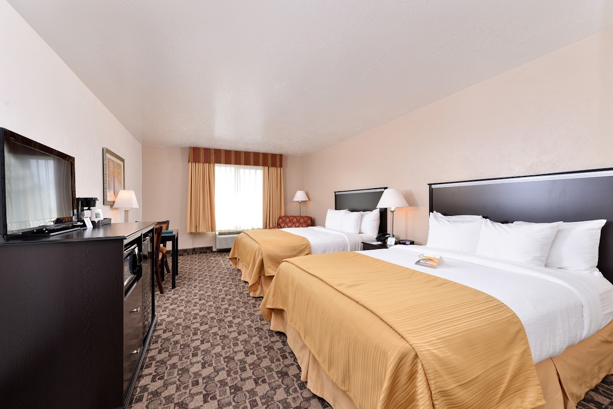 Quality Inn Vernal near Dinosaur National Monument photo 2