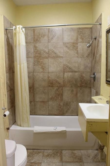 Double N Motel photo 3