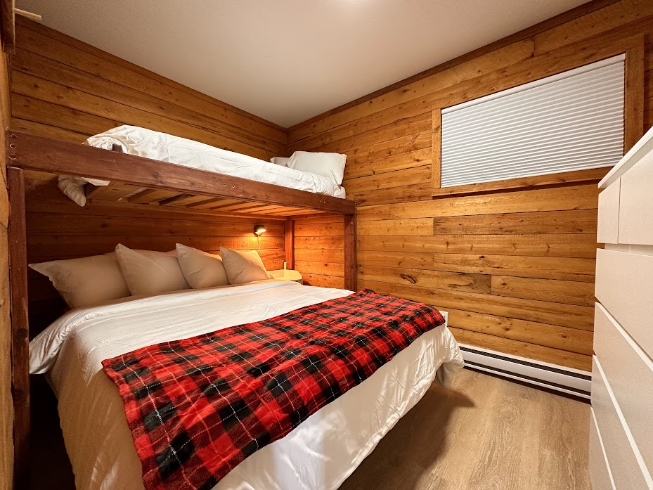 Black Sturgeon Lake Camp photo 2