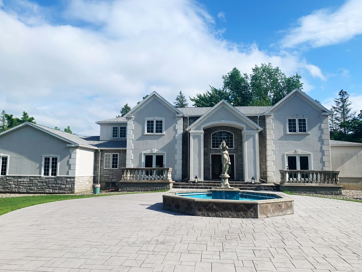 The Mansion at Rebecca's Fountain