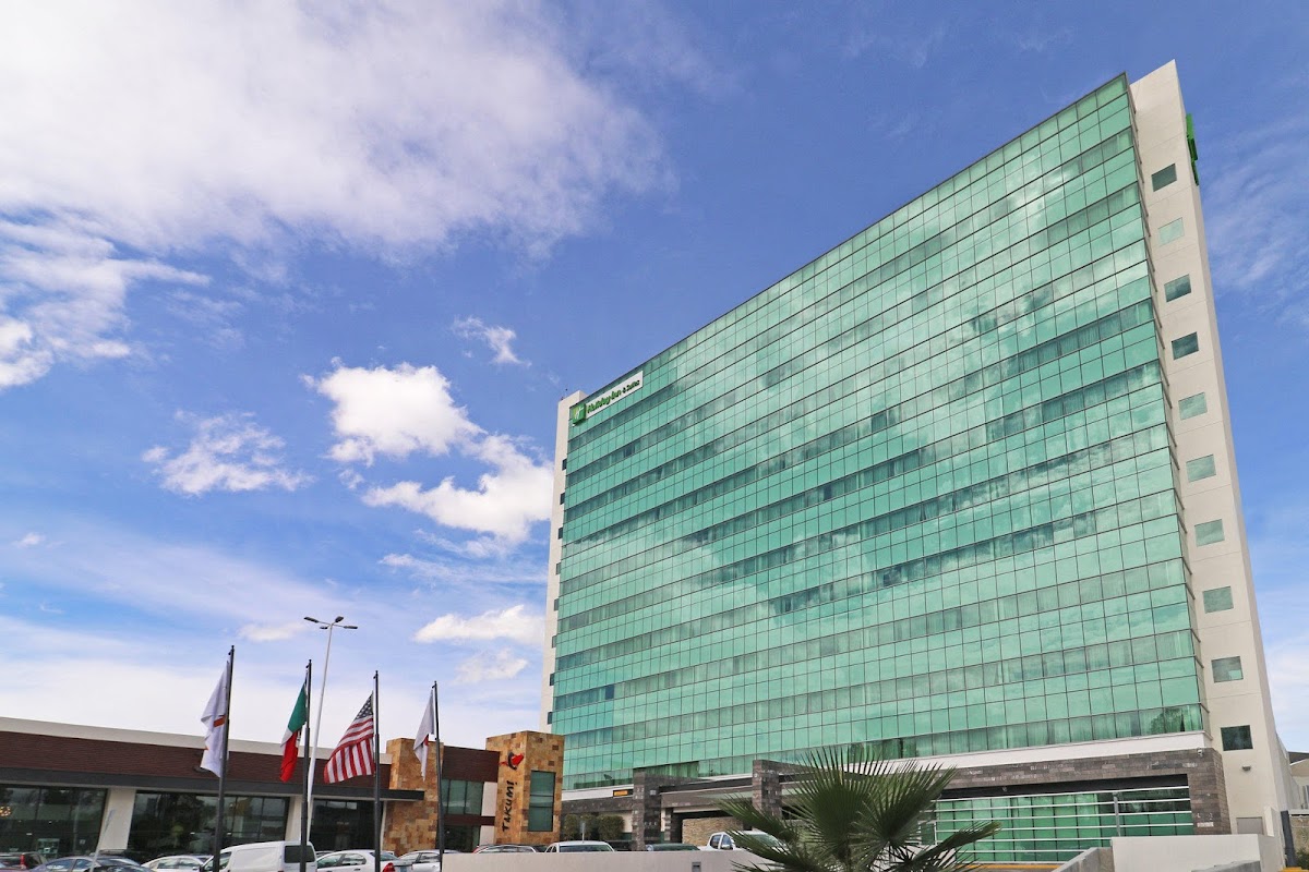 Holiday Inn & Suites Leon Plaza Mayor by IHG