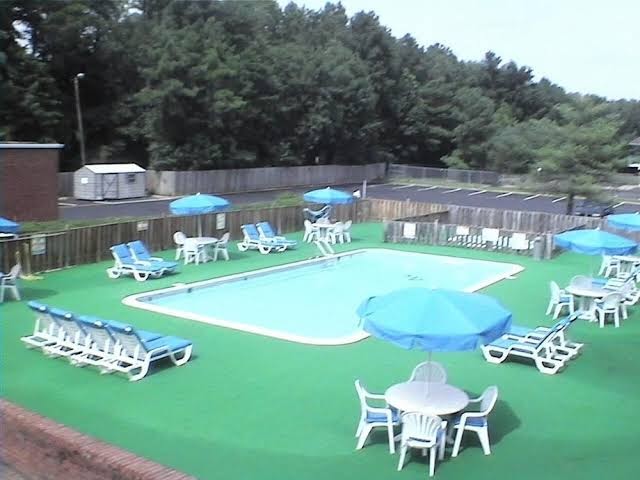 Express Airport Inn photo 3