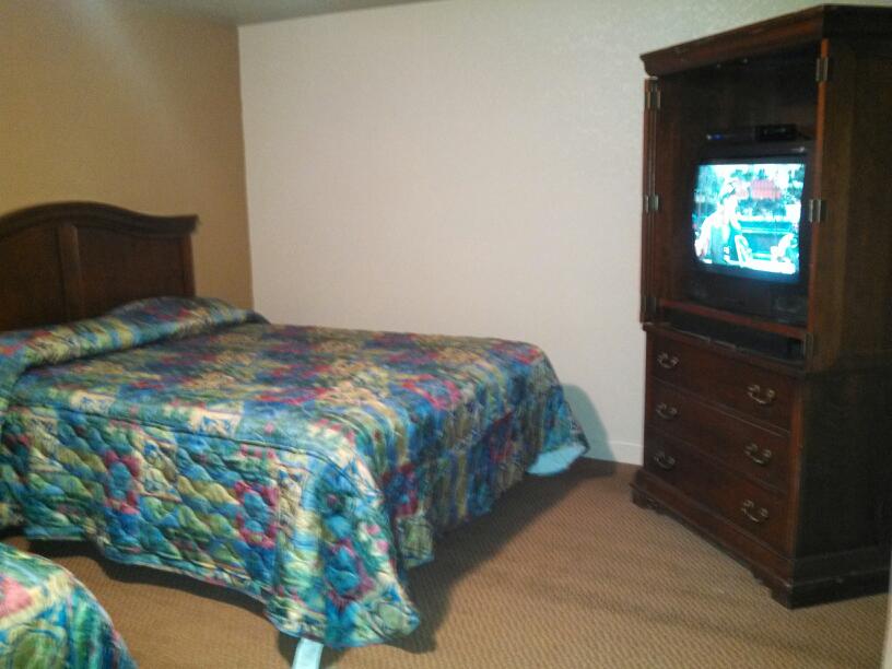 White Mountain Motel photo 2