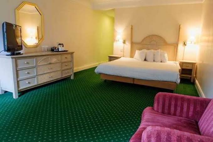 Coldra Court Hotel photo 2