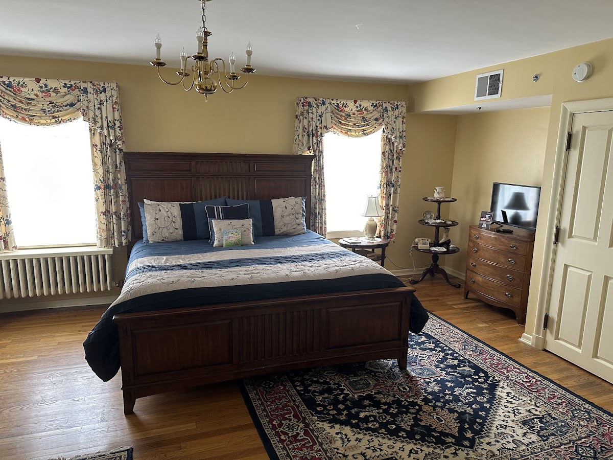 Montague Inn Bed & Breakfast photo 2