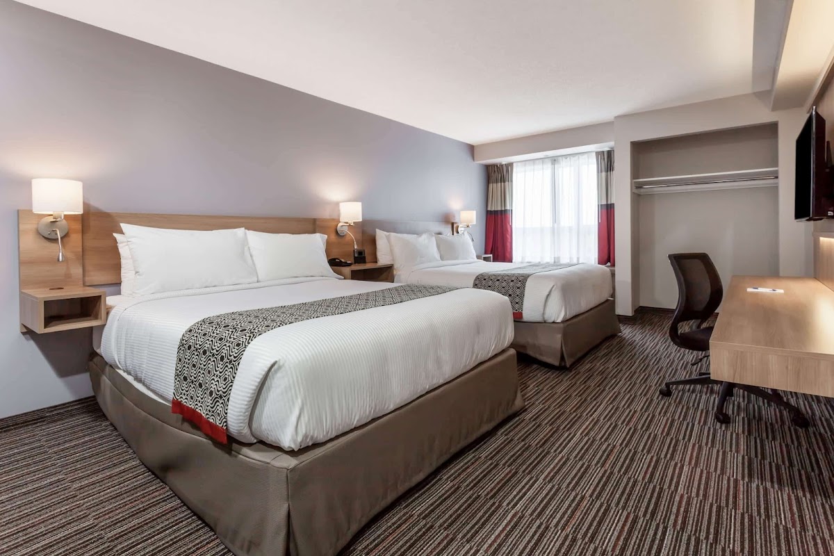 Microtel by Wyndham Casselman photo 2