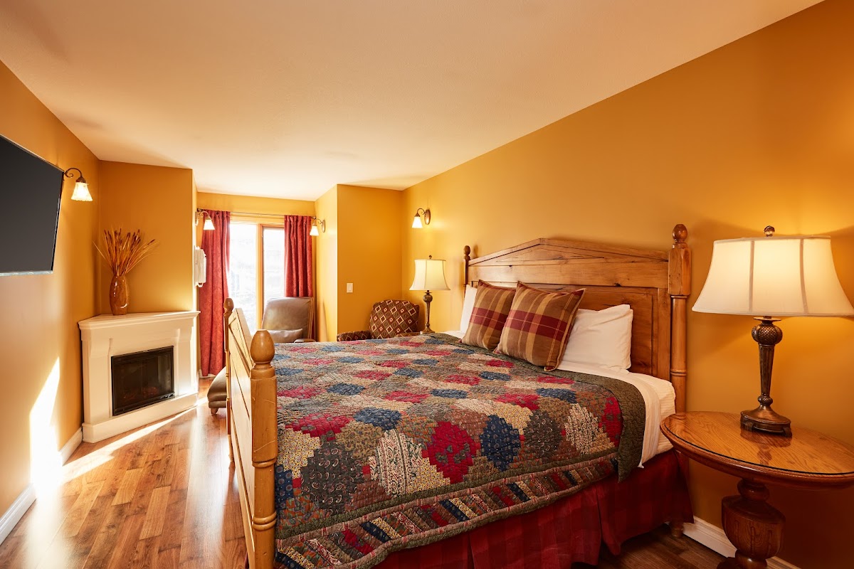 The Lady Macdonald Country Inn photo 2