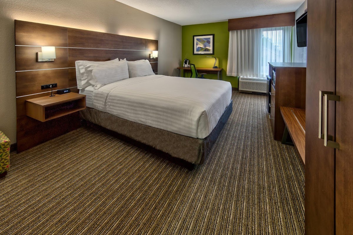 Holiday Inn Express Memphis Medical Center Midtown by IHG photo 2