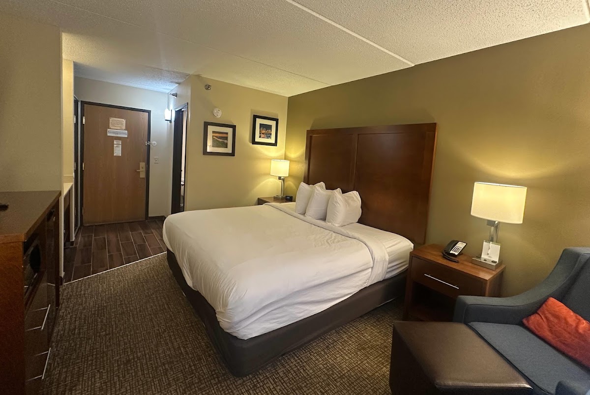 Wingate by Wyndham Pittsburgh/West Mifflin photo 2