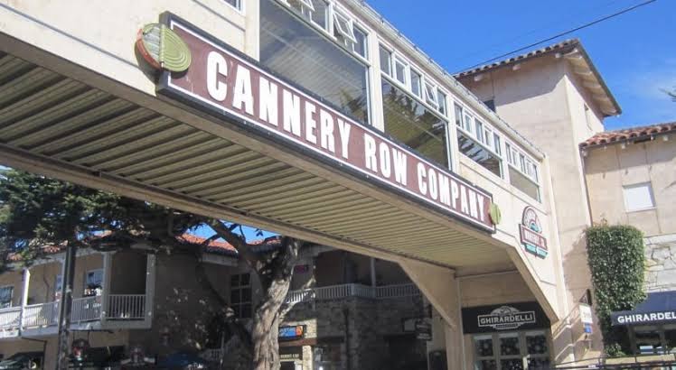 Monterey Bay Inn photo 2