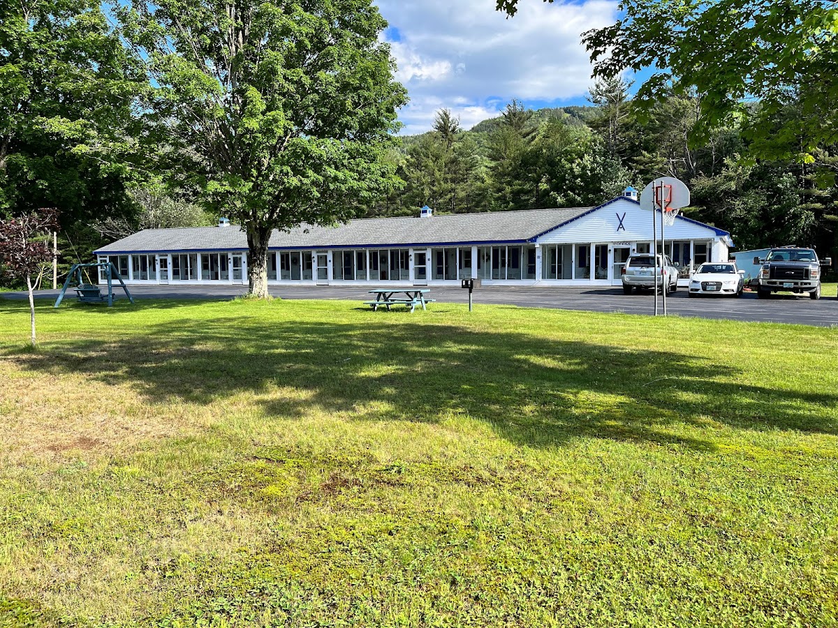 North Colony Motel & Cottages