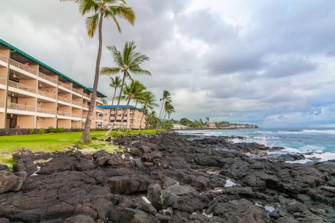 Kona Reef Resort