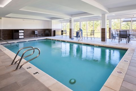 Fairfield by Marriott Inn & Suites Burlington photo 3