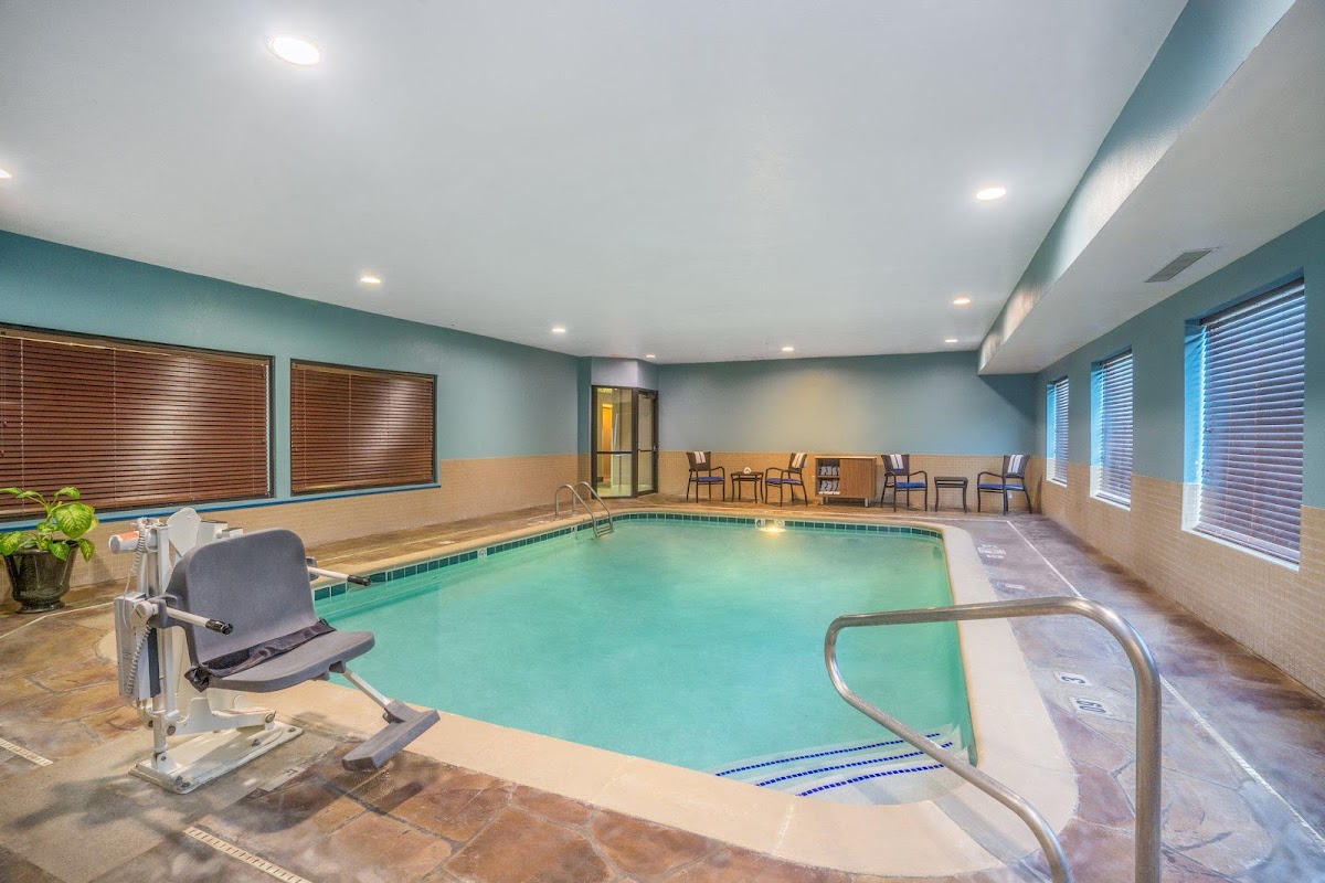 Holiday Inn Express Howe (Sturgis, MI) by IHG photo 3