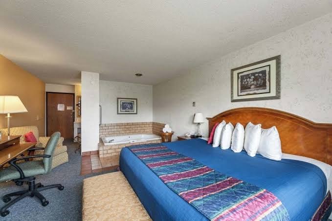 Iron Ridge Inn Motel photo 2