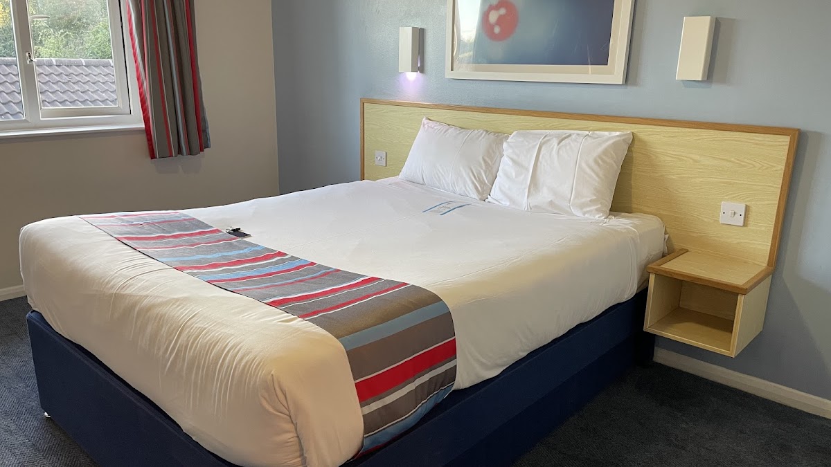 Travelodge Gateshead Whitemare Pool photo 2