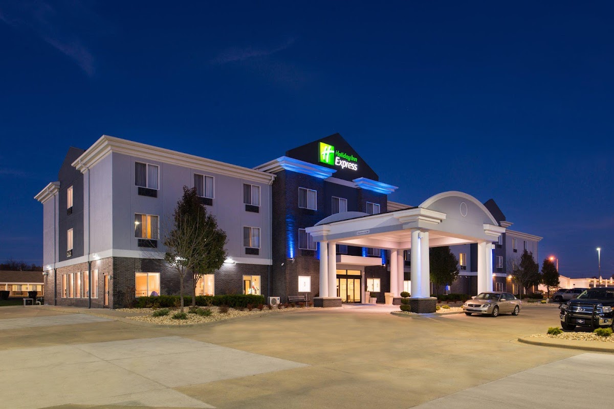 Holiday Inn Express & Suites Pittsburg by IHG