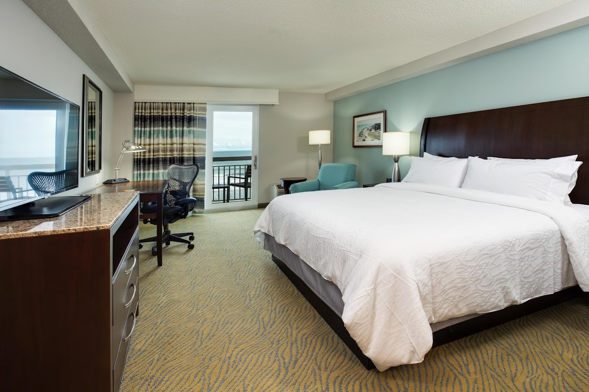 Hilton Garden Inn Daytona Beach Oceanfront photo 2