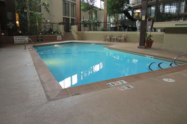 Radisson Hotel Lenexa Overland Park photo 2