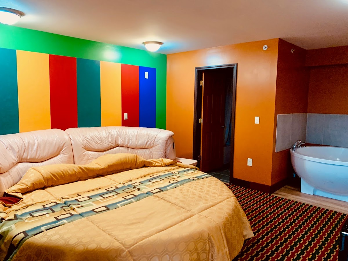 Motor City Inn & Suites photo 2