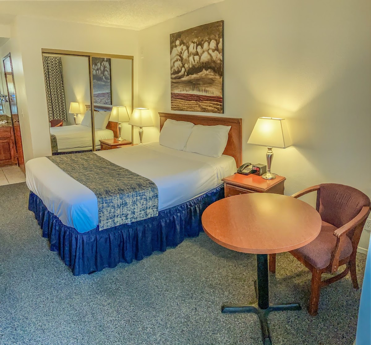 Vantage Point Inn - Woodland Hills photo 2