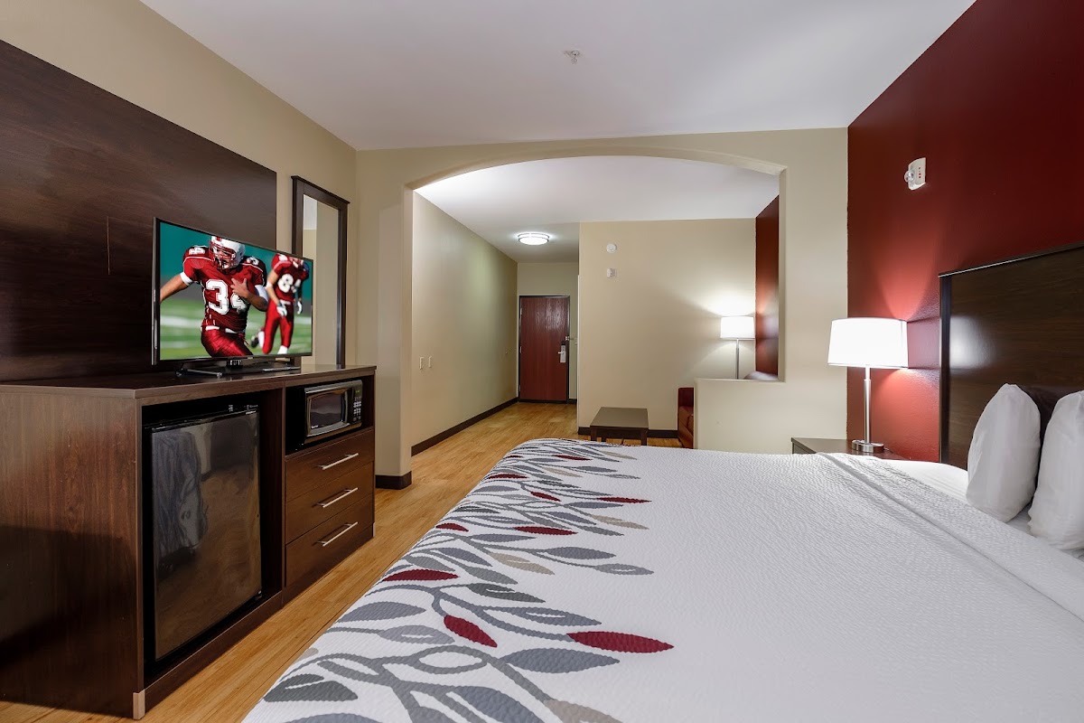 Red Roof Inn & Suites Lake Charles photo 2