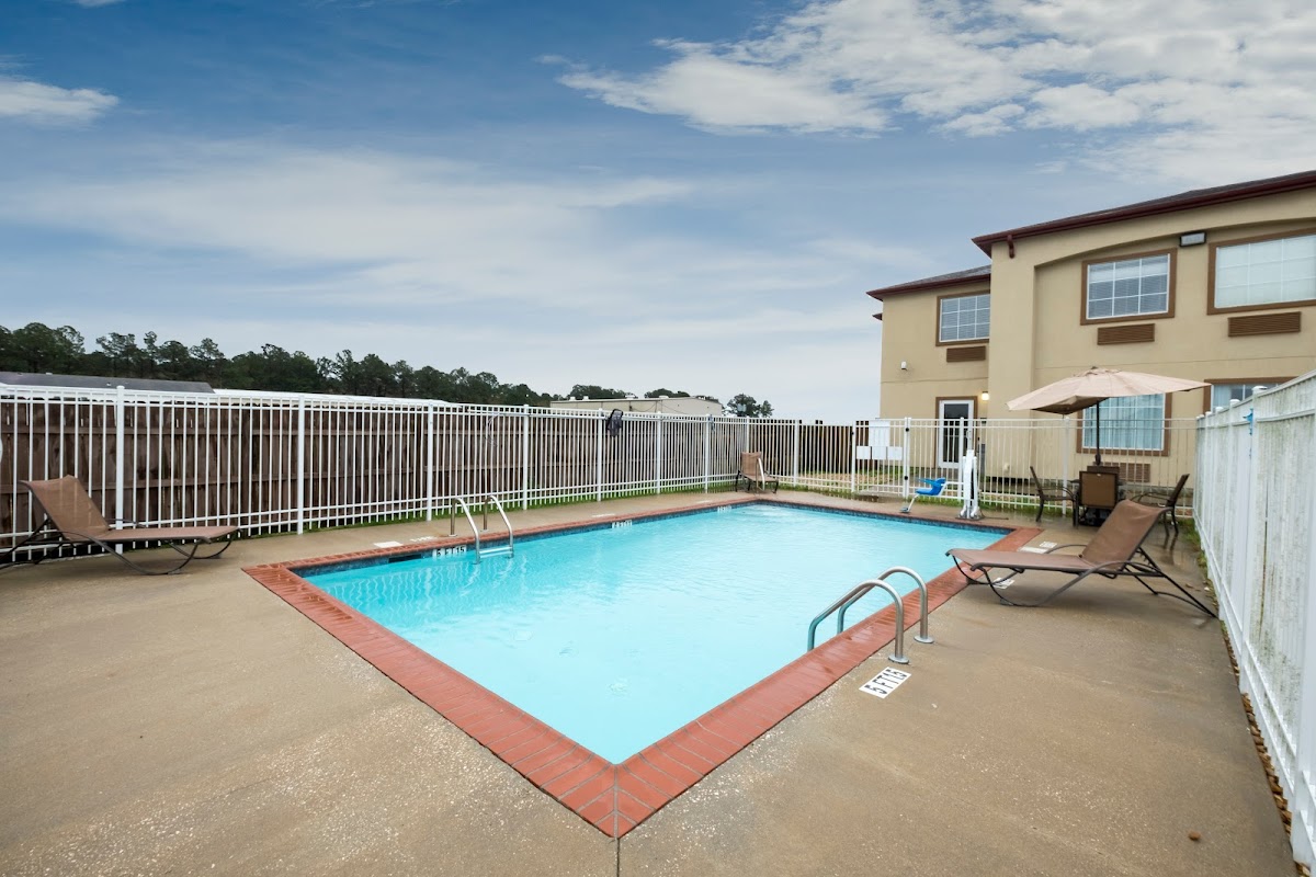 Red Roof Inn & Suites Lake Charles photo 3