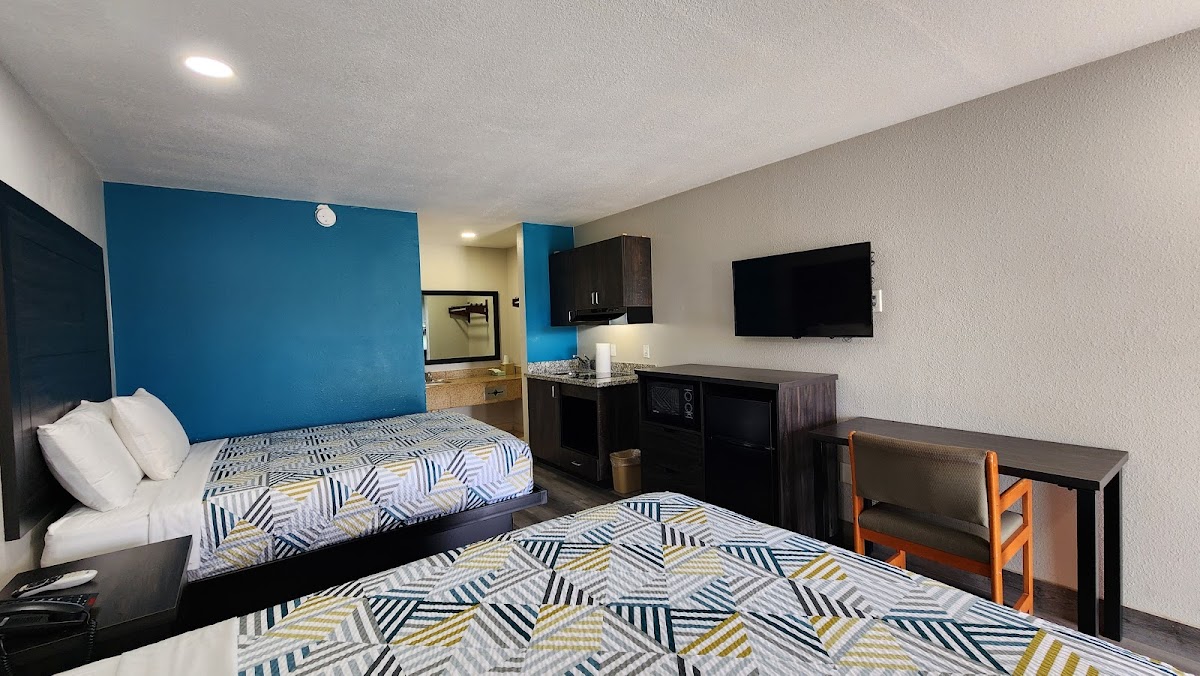 Scottish Inns & Suites Wharton,TX photo 2