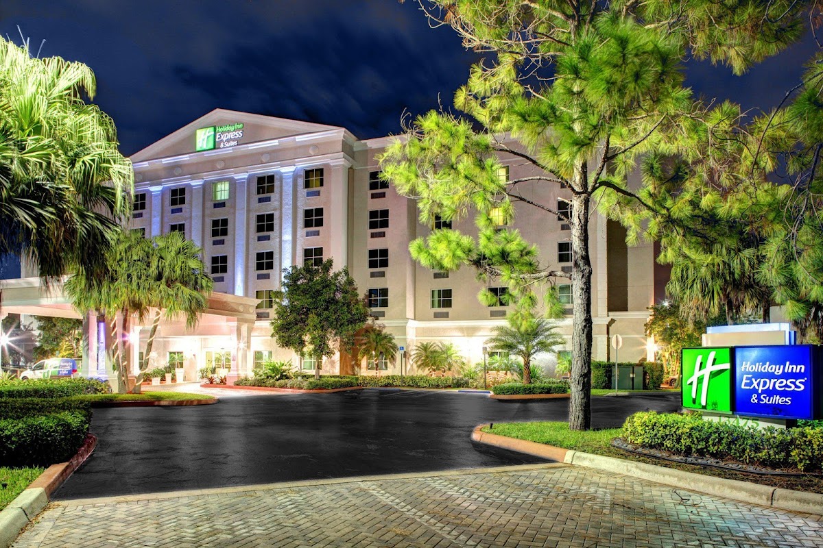 Holiday Inn Express & Suites Miami-Kendall by IHG