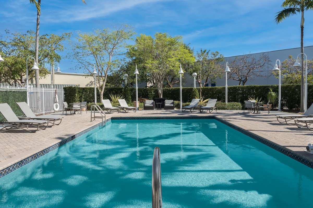 Holiday Inn Express & Suites Miami-Kendall by IHG photo 3