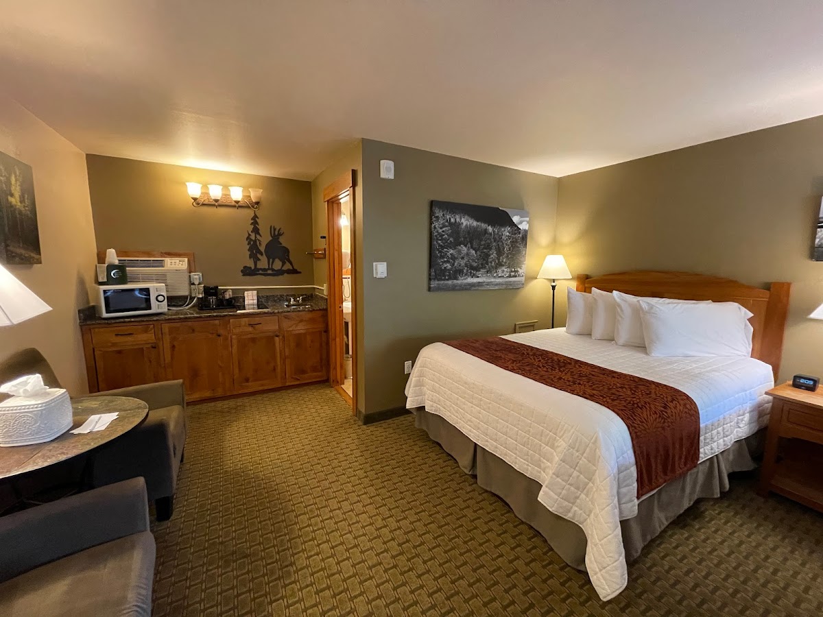 Silver Moon Inn photo 2